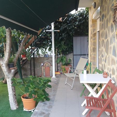 Garden'S House Apartment Кавала Екстериор снимка